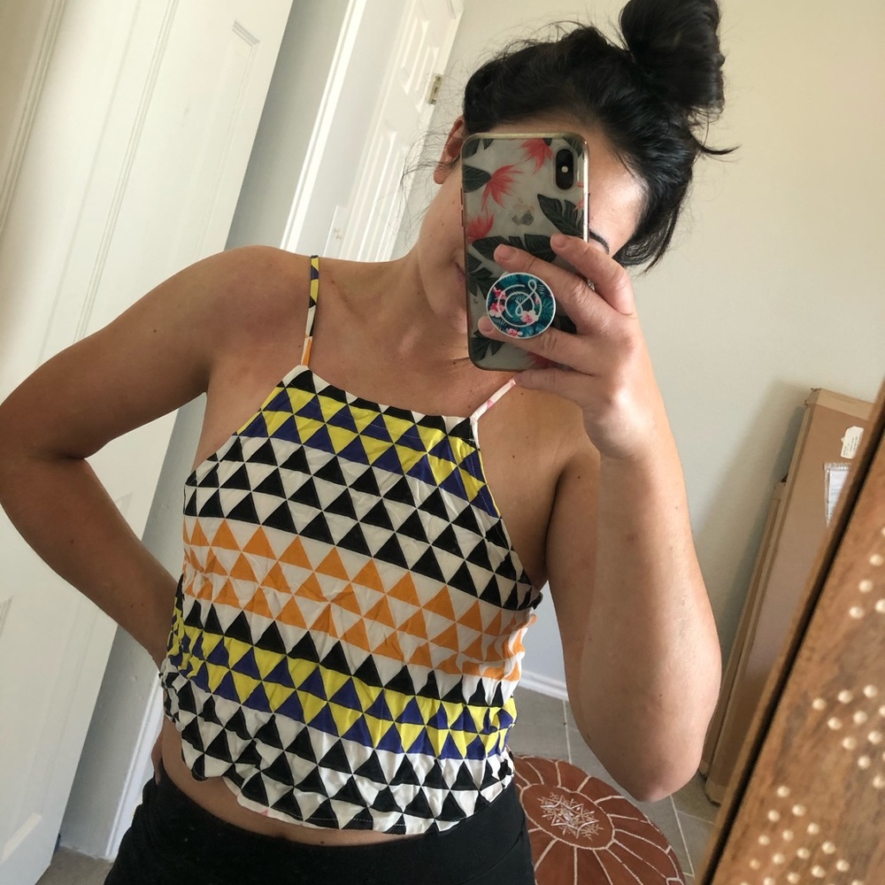 Geometric crop tank